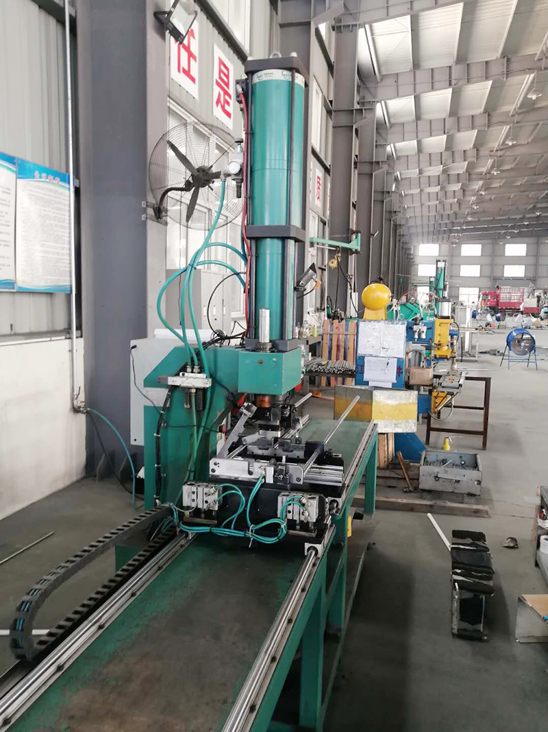 生產(chǎn)設(shè)備